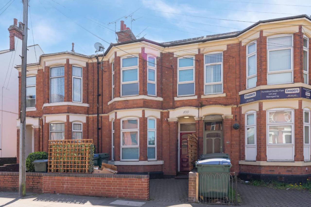 Spacious Loft Apartment In Coventry Cv1 *New* Exterior photo